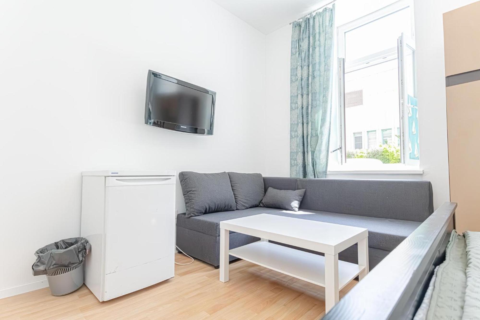 Loevly Shared 6Br With Garden Near Danube & Millenium City Viena Exterior foto