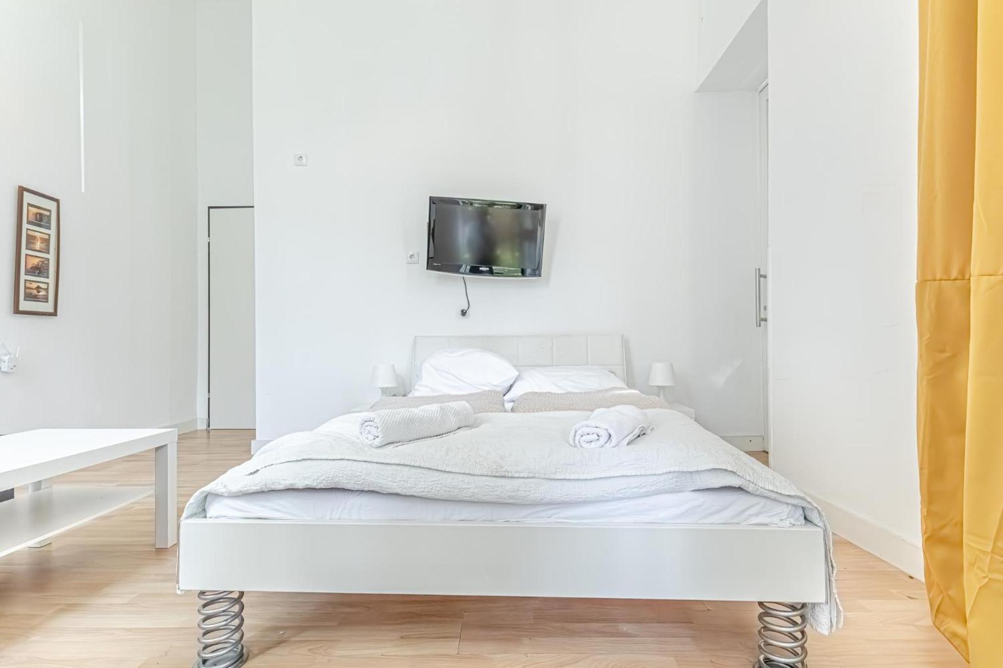 Loevly Shared 6Br With Garden Near Danube & Millenium City Viena Exterior foto